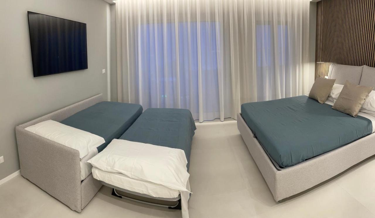 La Finestra Sul Mare Modern Apartment Giardini Naxos Eksteriør bilde
