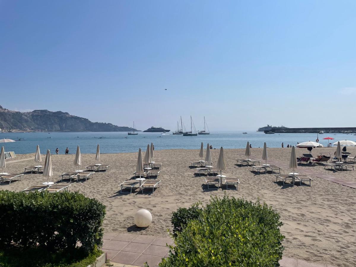 La Finestra Sul Mare Modern Apartment Giardini Naxos Eksteriør bilde